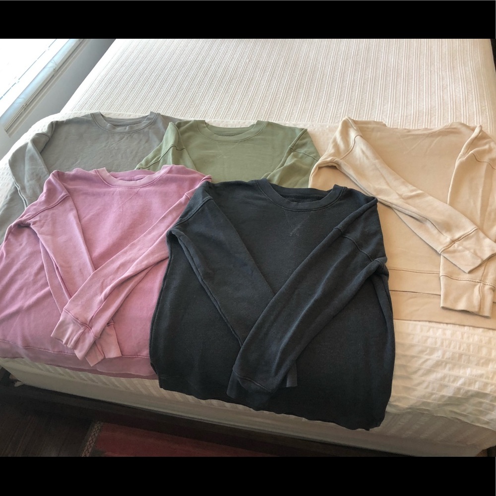5 Time and Tru sweatshirts size Small